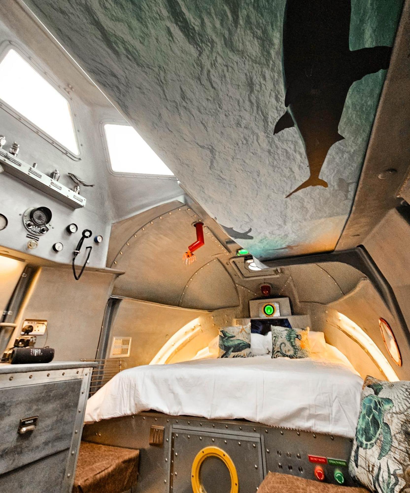 The Yellow Submarine Чеддер Экстерьер фото